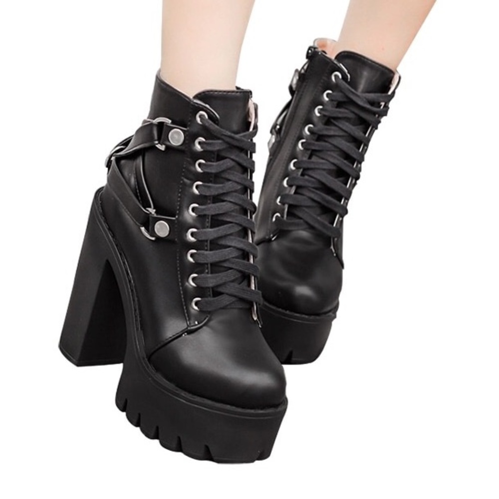 🖤 90’s Chunky platform lace up booties/ Black - Picture 2 of 8